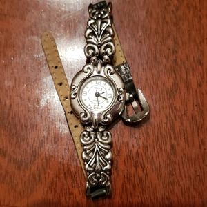 Vintage Style Ladies Silver tone Watch